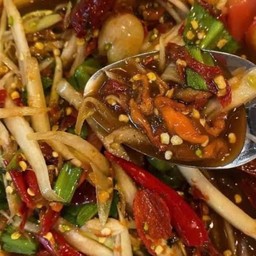 ตำหอยดอง