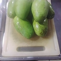 มะม่วงเปรี้ยวน้ำปลาหวาน
