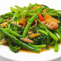 Stir Fried Morning Glory With Crispy Pork