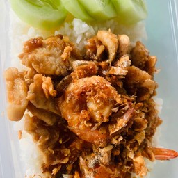 ข้าวราดหมูกุ้งกะเทียม