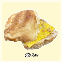 ก้อนเนยถั่วชีส