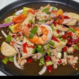 ร้านขนมจีนน้ำเงี้ยว ข้าวซอย