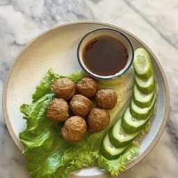 ลูกชิ้นทอด