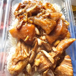 ข้าว ขาหมูกระเทียม