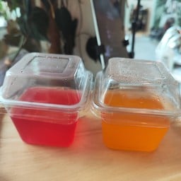 Jelly cup