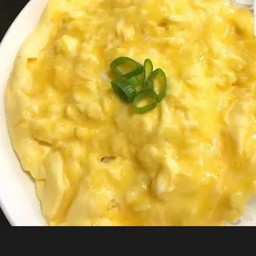 ข้าวหน้าไข่ข้น