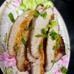 คอหมูย่าง