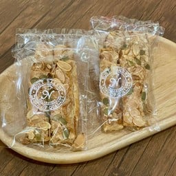CRISPY CEREAL PIE BAR