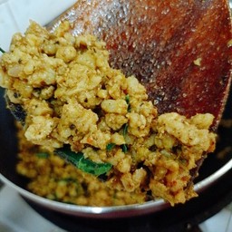 คั่วกลิ้งหมูสับ