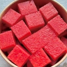 Ban On FRUITS ~ ผลไม้ปอกพร้อมทาน ~ บรรทัดทอง