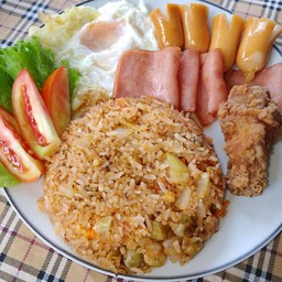 ข้าวผัดอเมริกัน