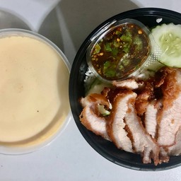 คอหมูทอดน้ำปลาราดข้าว+ไข่ตุ๋น