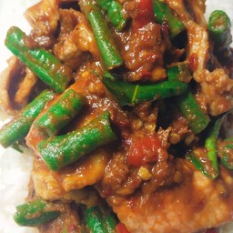 พริกแกงถั่วฝักยาว