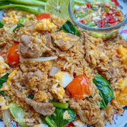 ข้าวผัดรถไฟ (ข้าวผัดหมู)