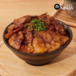 ข้าวหน้าหมูย่างญี่ปุ่น