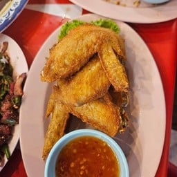 ปีกไก่ทอด