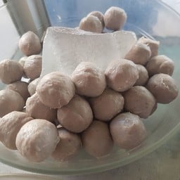 ลูกชิ้นเนื้อ (ราคาต่อลูก)