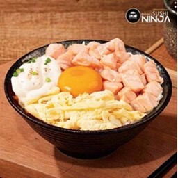 ข้าวหน้าแซลมอนเต๋า (เบิร์น) ไข่ดอง