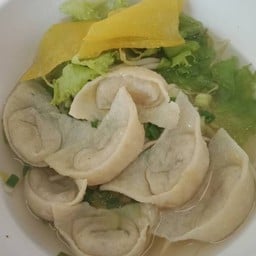 ก๋วยเตี๋ยวเกี๊ยวปลาล้วน