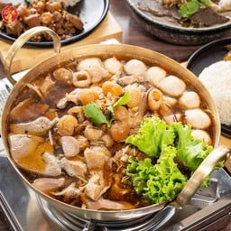 เกาเหลาหม้อไฟรวมหมู พรีเมี่ยม