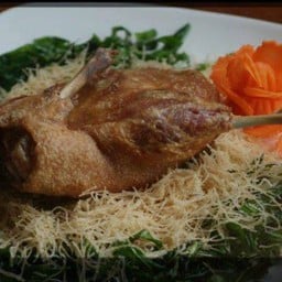 สวนอาหารริมน้ำ&ชาบูหมูกระทะ