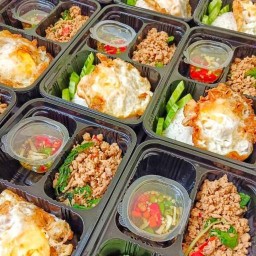 แชมป์ข้าวมันไก่