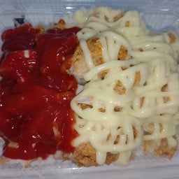 ข้าวไก่สไปร์ชี่ราดมายองเนส+ซอสมะเขือเทศ