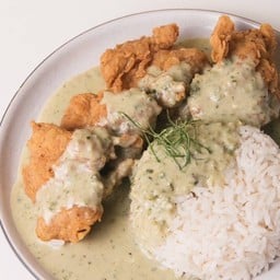 ข้าวไก่ทอดแกงเขียวหวาน