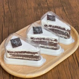 Fresh cream cake (chocolate )