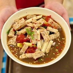 ยำหมูยอไข่แดงเค็ม01