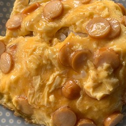 ข้าวหน้าไข่ข้นไส้กรอก