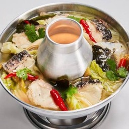 ต้มยำปลาเก๋าน้ำใสหม้อไฟ