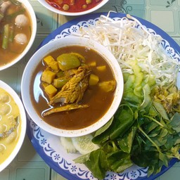 ขนมจีน แกงไตปลา