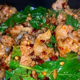 ข้าวกะเพราเนื้อ (พริกแห้ง)