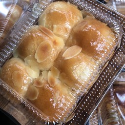 ปังเนยสด-อัลม่อน