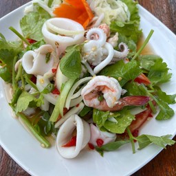 ยำปลาหมึก