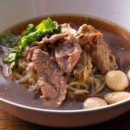 ก๋วยเตี๋ยวเนื้อ โซเฟีย(อาหารฮาลาล)