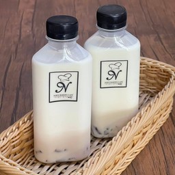 Fresh milk with brown sugar jelly
