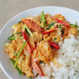 ผัดผงกะหรี่ (ราดข้าว)