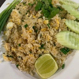 ข้าวผัดปู