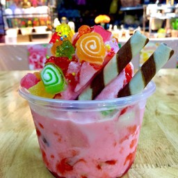 ปังเย็นนมสดสตอร์เบอร์รี่