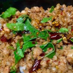ข้าวกะเพราหมูสับ