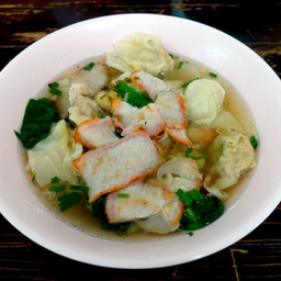 เกี๊ยวหมูแดง