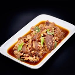 ข้าวขาหมูเล่าคุงกี่ โอเอซิส