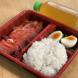 เซ็ตข้าวหมูแดงจุใจ แถมฟรี++น้ำเก็กฮวย