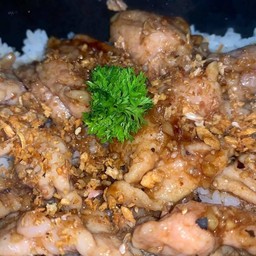ข้าวหมูกระเทียม