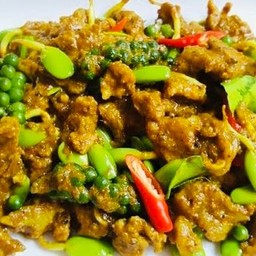 พริกแกงเนื้อลูกเหรียง