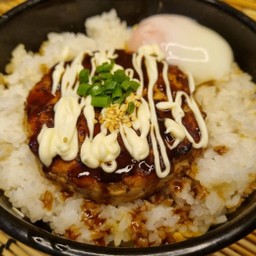 ข้าวหน้าแฮมเบิร์กไข่ออนเซน