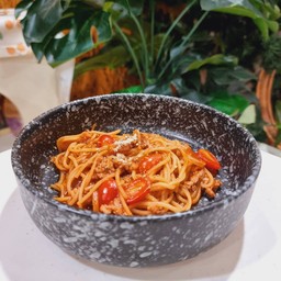 สปาเก็ตตี้ซอสมะเขือเทศหมูสับ