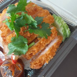 ข้าวมันไก่ทอด